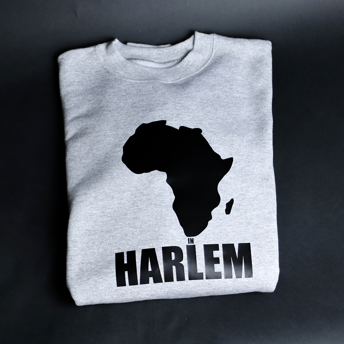 Africa in Harlem Pull à col ras du cou pré-rétréci Gris & Noir – Unisexe